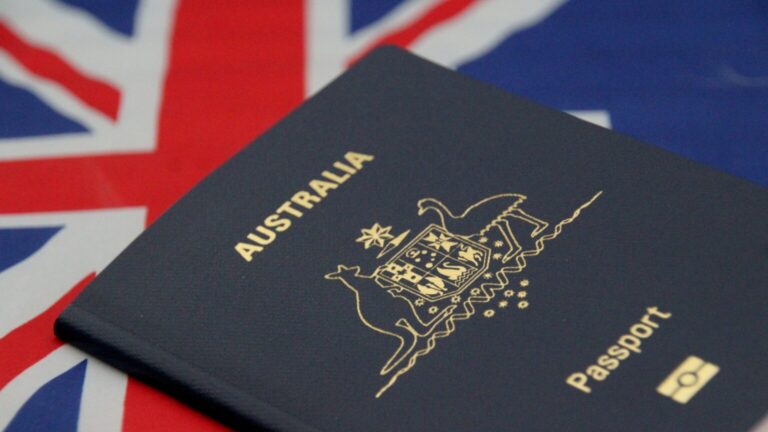 Best Seasonal Jobs in Australia for Foreign Workers – Earn Up to $30/Hour (2025 Guide)